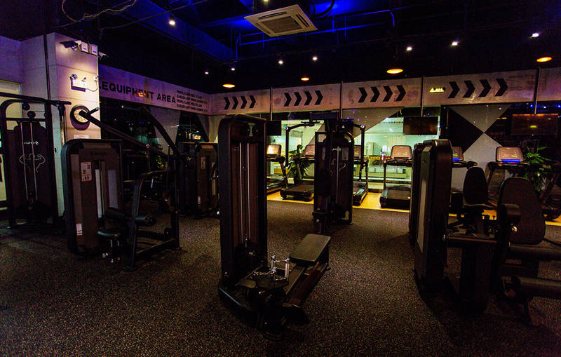 健身房器材